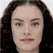 Prof qui donne des cours de soutien scolaire et aide aux devoirs